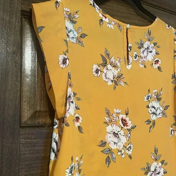 Alice Blue | blouse, EUC medium, like new. - Picture 9 of 11